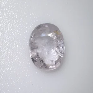 white Sapphire -6.57 CARATS
