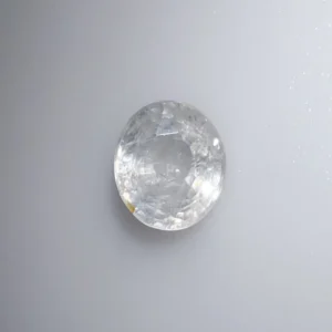 white Sapphire -5.28 CARATS