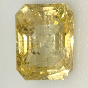 YELLOW SAPPHIRE - 8.68 CARATS       9.50RATTI