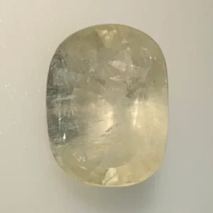 YELLOW SAPPHIRE -6.86 CARATS                     7.50 RATTI