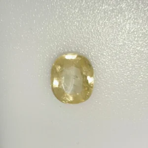 YELLOW SAPPHIRES-4.61 CARATS                       5 RATTI