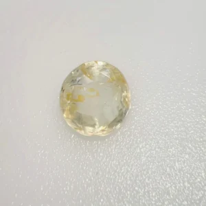 YELLOW SAPPHIRE-4.35 CARATS                       4.50 RATTI